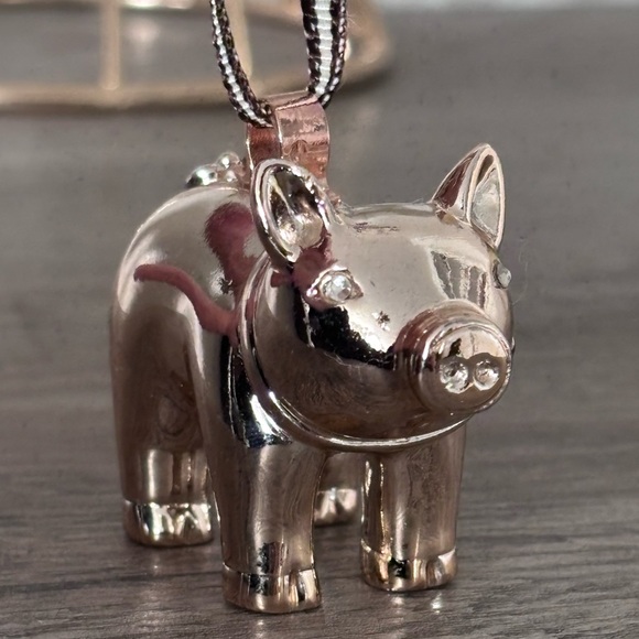 Henri Bendel Silver and Gold Animal Ornaments - Picture 9 of 11